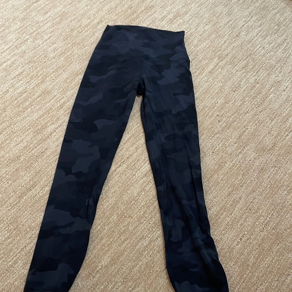 lululemon camo aligns